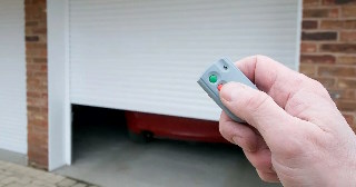 Купить автоматику для рулонных ворот Мариинск, цена от 2741 руб.