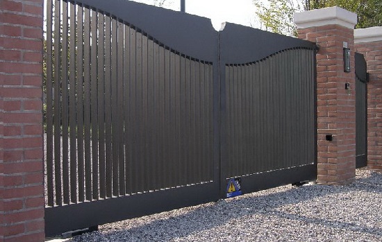 Купить новые ворота Абакан откатные в Мариинске по цене от 82744 руб